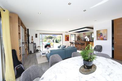 Maison contemporaine - 148 m² - 5 pièces