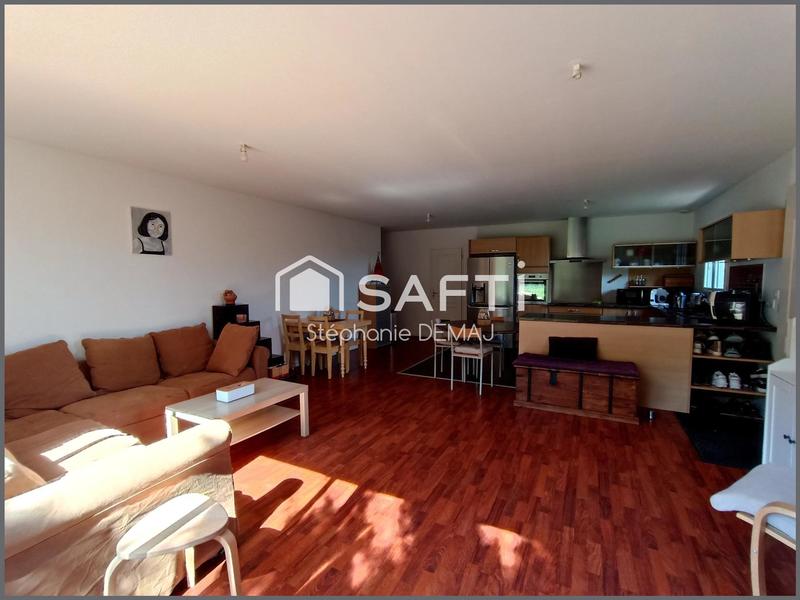 Maison - 99 m² - 4 pièces