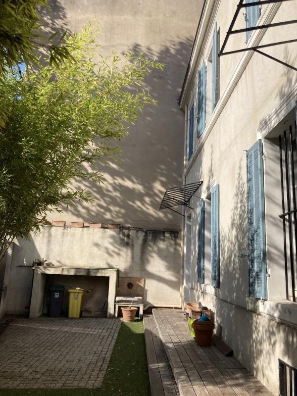 Maison de ville - 200 m² - 7 pièces