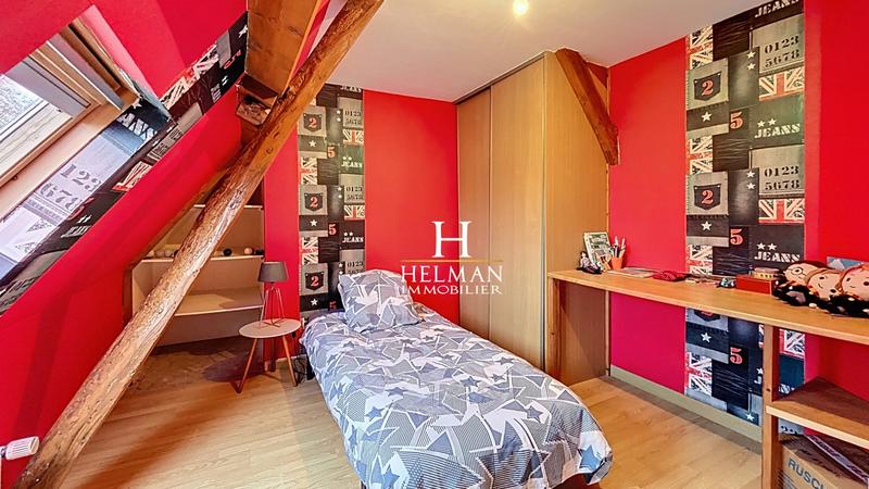 Maison - 207 m² - 7 pièces