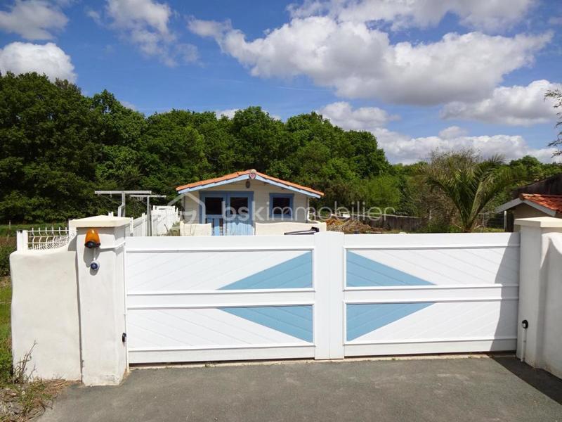 Maison - 104 m² - 4 pièces