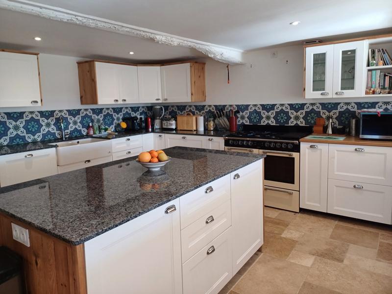 Maison ancienne - 270 m² - 13 pièces