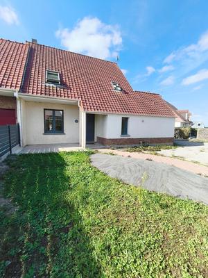 Maison - 92 m² - 5 pièces