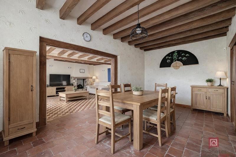 Maison - 225 m² - 6 pièces