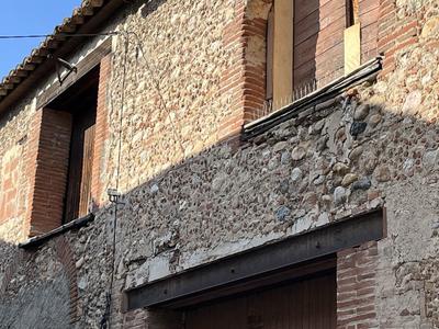 Grange - 250 m² - 2 pièces