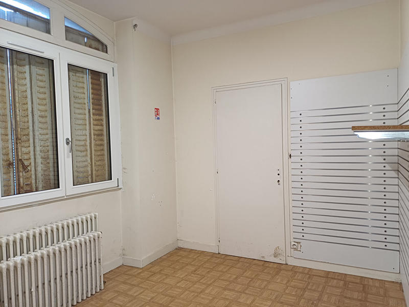Local commercial - 69 m² - 3 pièces