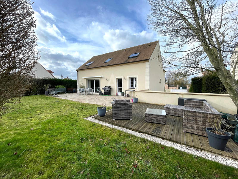 Maison - 170 m² - 7 pièces