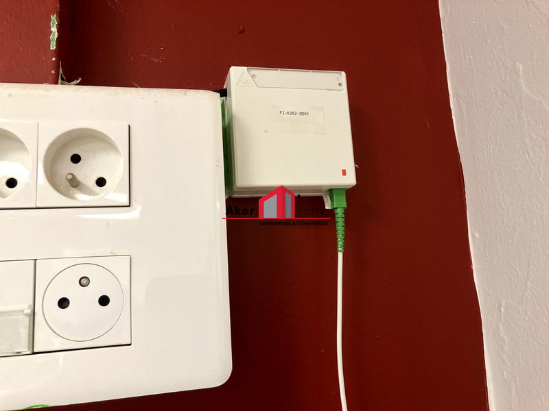 Local commercial - 105 m²