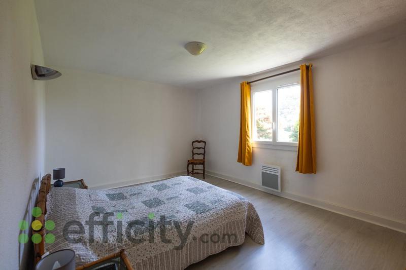 Maison - 90 m² - 3 pièces