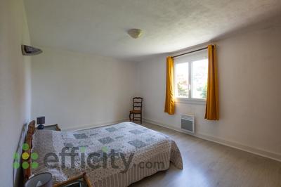 Maison - 90 m² - 3 pièces