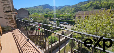 Maison - 282 m² - 10 pièces