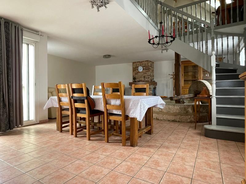 Maison - 150 m² - 6 pièces