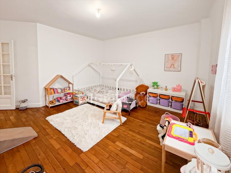 Immeuble - 331 m² - 14 pièces