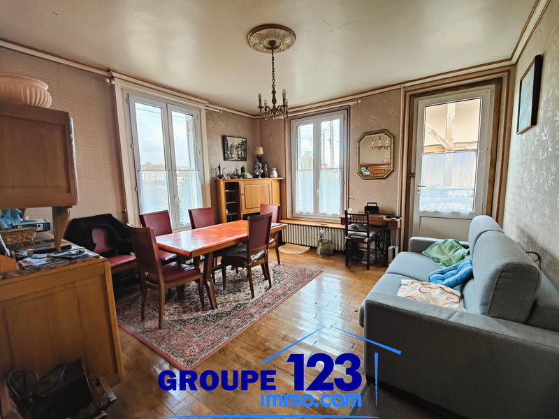 Maison - 104 m² - 4 pièces