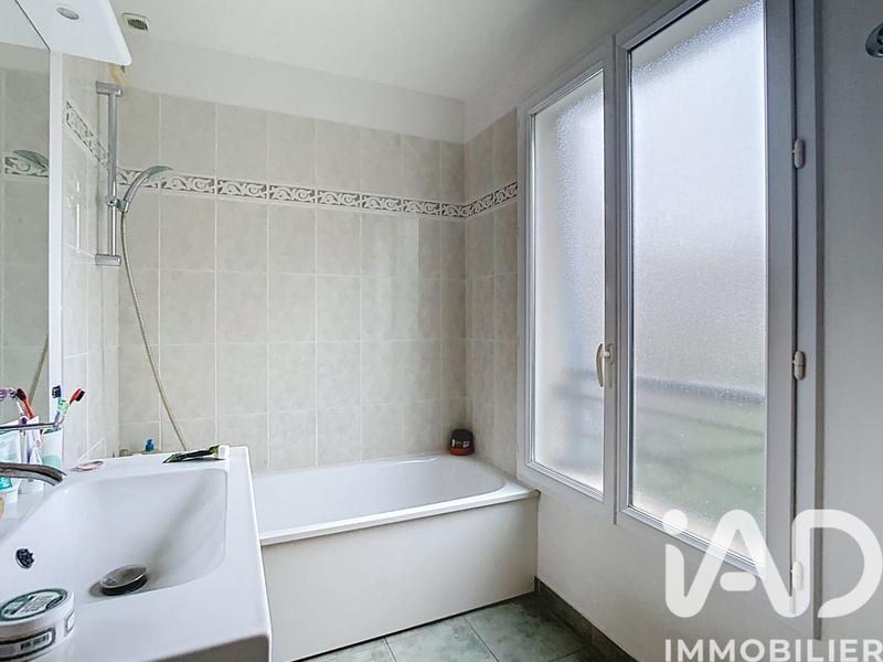 Maison - 104 m² - 4 pièces