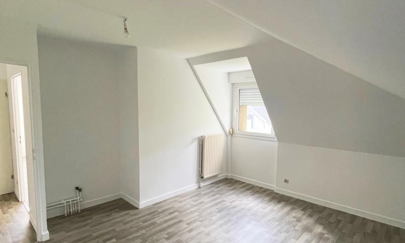 Appartement - 104 m² - 5 pièces