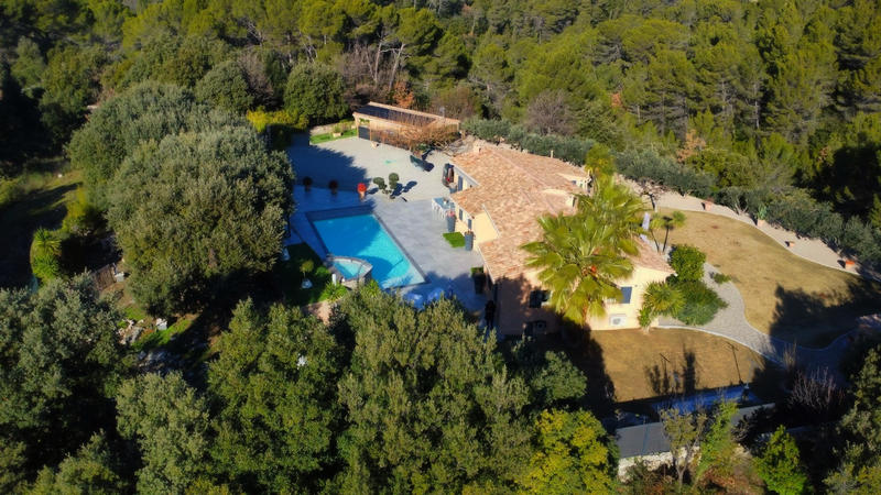 Villa - 161 m² - 5 pièces