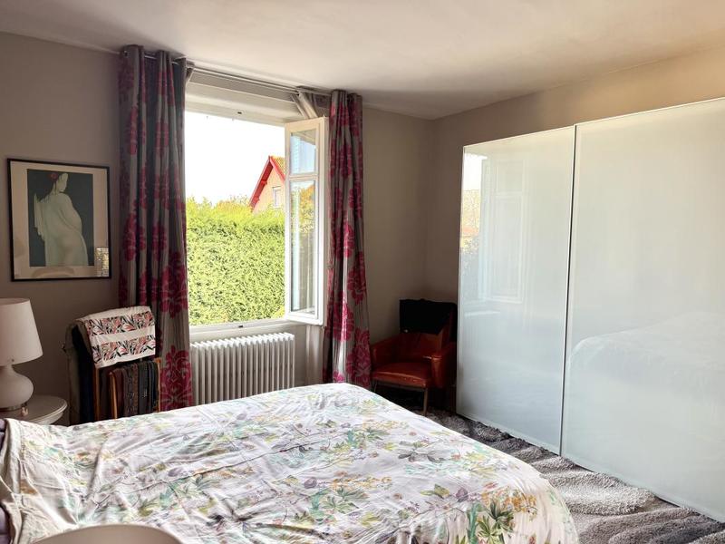 Maison - 320 m² - 9 pièces