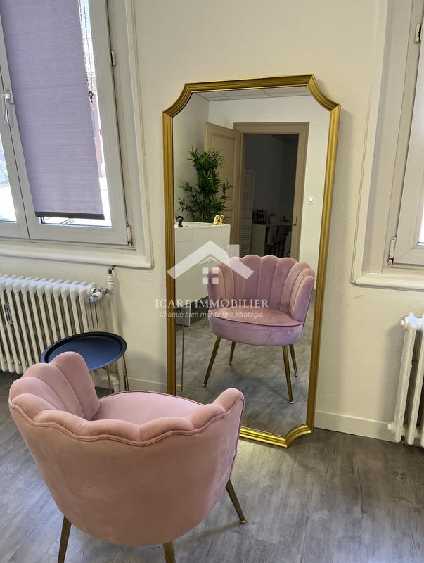 Local commercial - 43 m² - 2 pièces