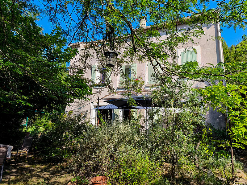 Maison - 160 m² - 9 pièces