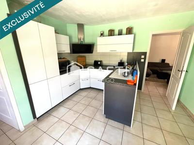 Maison - 163 m² - 8 pièces
