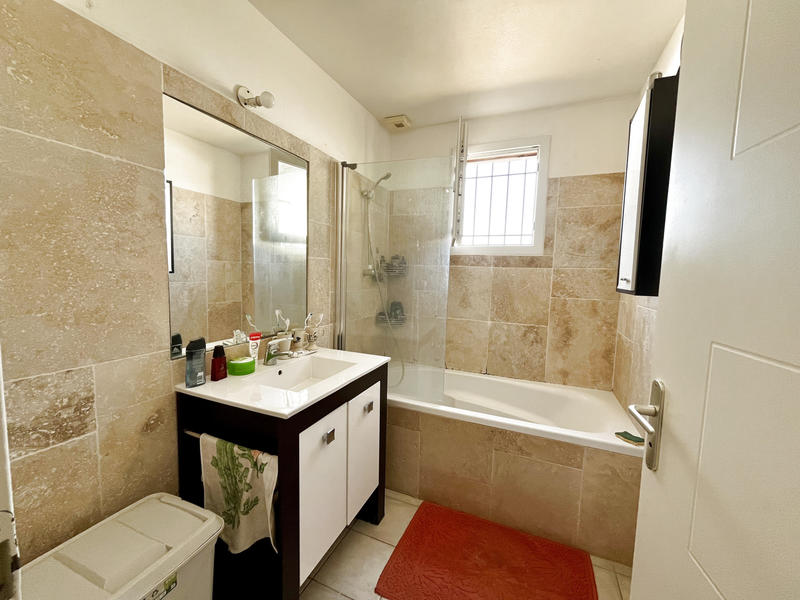 Villa - 99 m² - 5 pièces