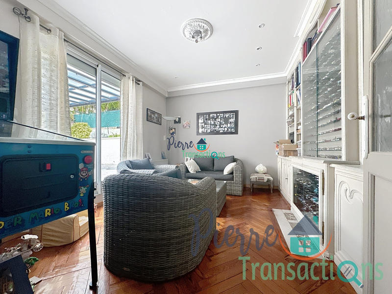 Maison - 147 m² - 5 pièces