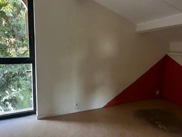 Appartement - 326 m² - 13 pièces