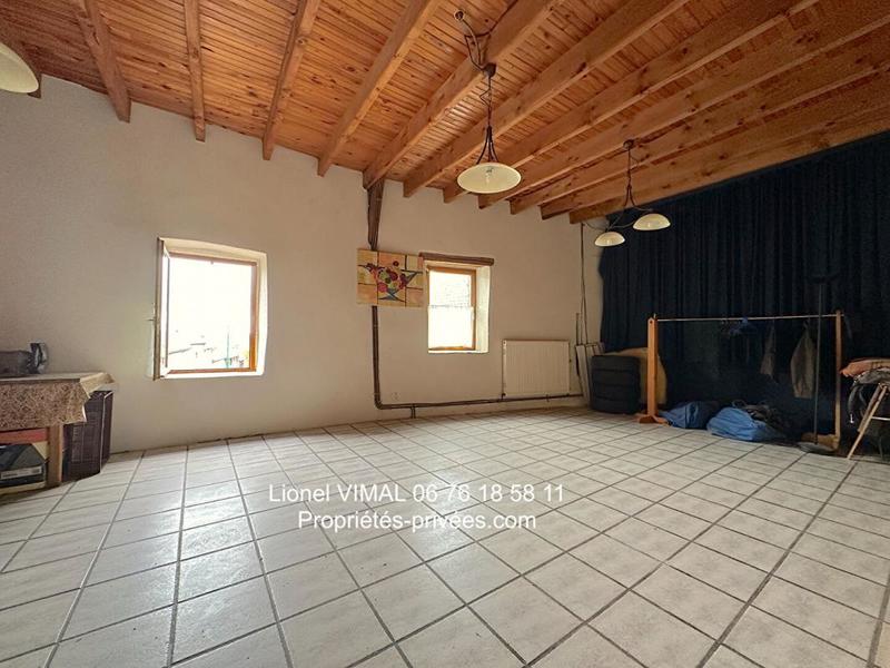 Maison - 300 m² - 6 pièces