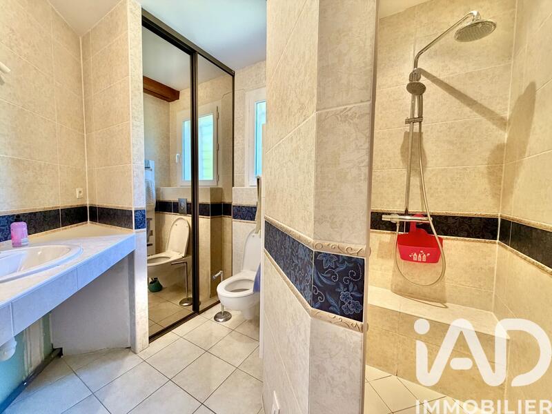 Maison - 190 m² - 6 pièces