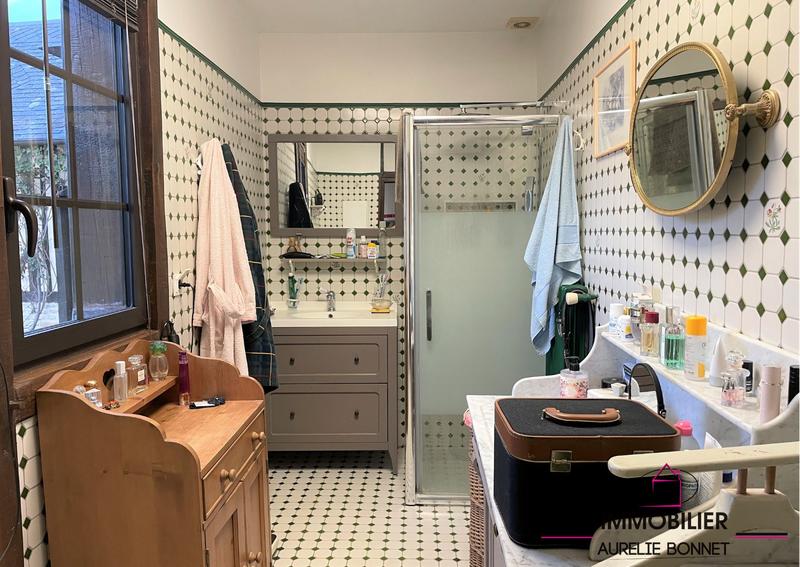 Maison ancienne - 220 m² - 9 pièces