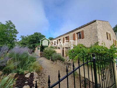 Maison - 500 m² - 22 pièces