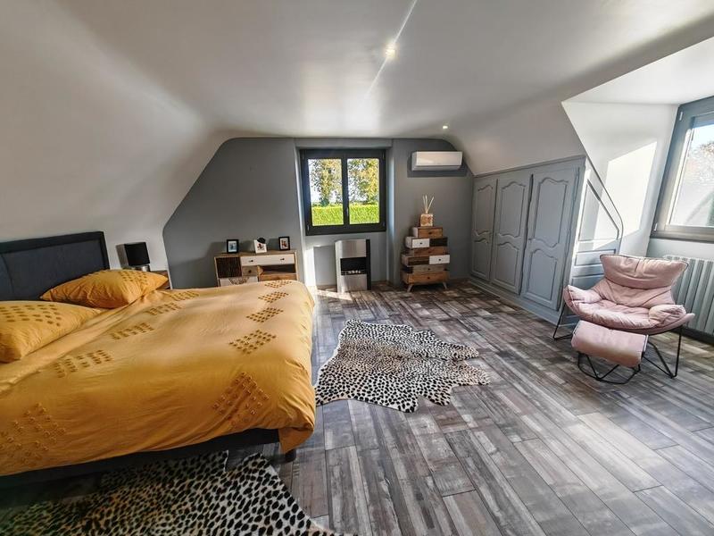 Propriété - 350 m² - 8 pièces