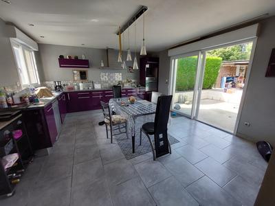 Maison - 103 m² - 5 pièces