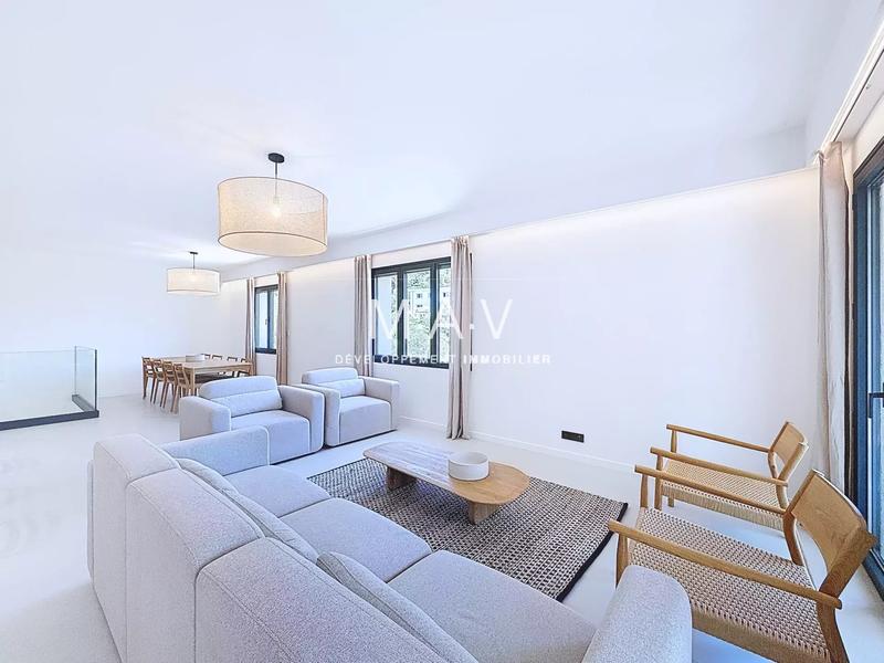 Villa - 190 m² - 6 pièces