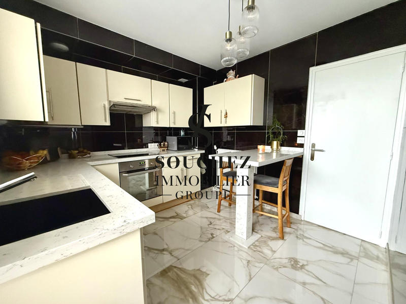 Maison - 102 m² - 5 pièces