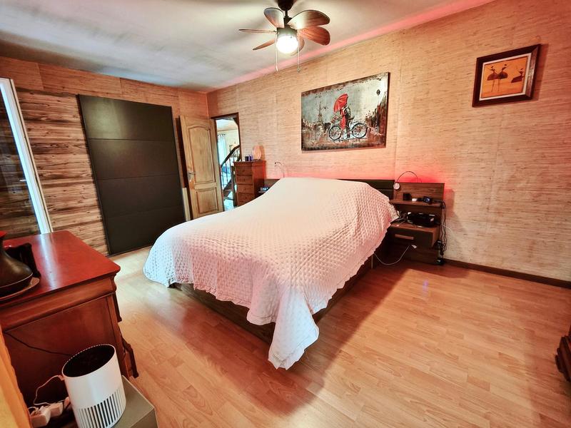 Maison - 191 m² - 6 pièces