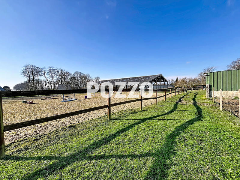 Maison de domaine équestre - 1 500 m² - 2 pièces