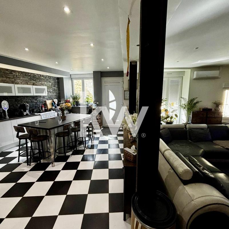 Maison - 147 m² - 5 pièces