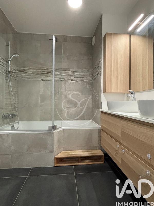 Appartement - 65 m² - 3 pièces