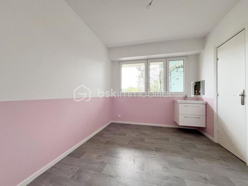 Appartement - 95 m² - 5 pièces
