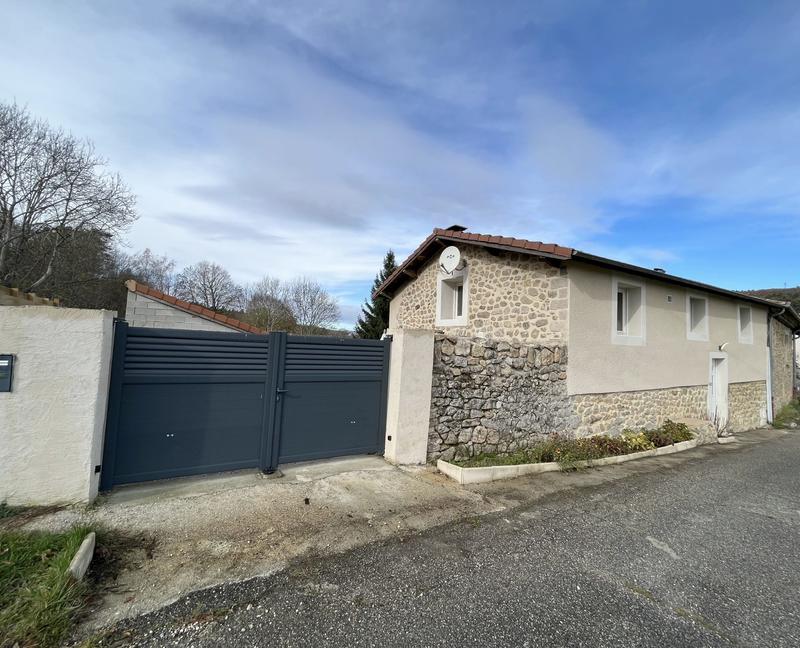 Maison - 98 m² - 5 pièces