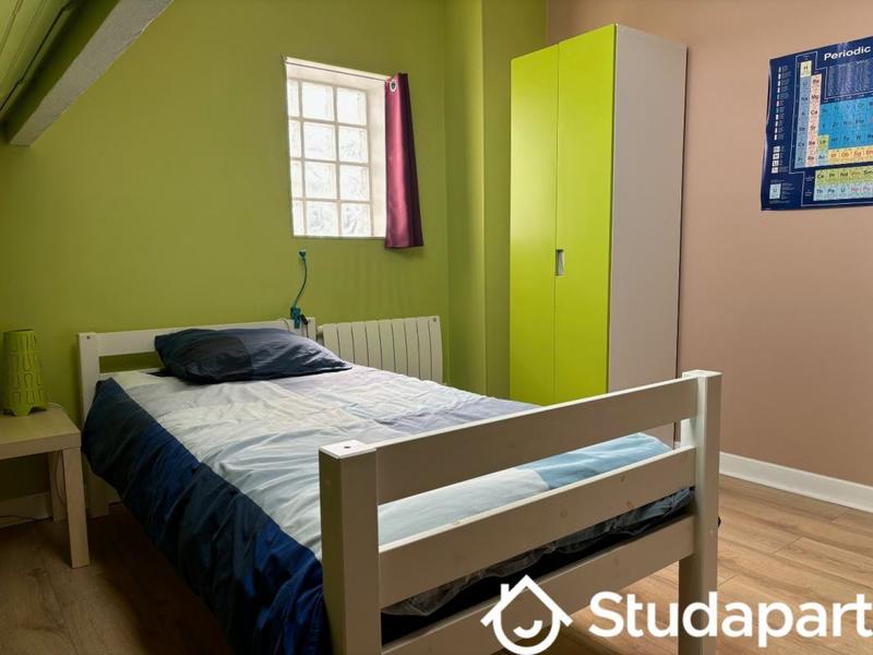 Chambre - 10 m² - 1 pièce