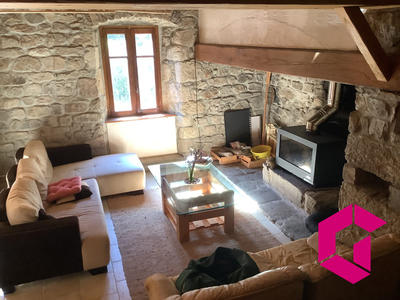 Maison - 130 m² - 4 pièces