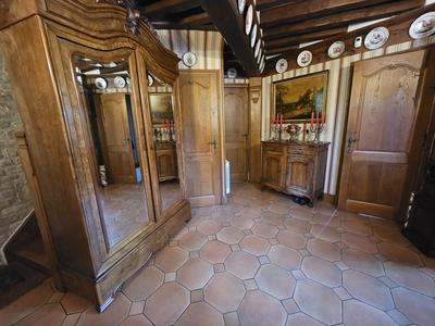 Maison traditionnelle - 176 m² - 7 pièces