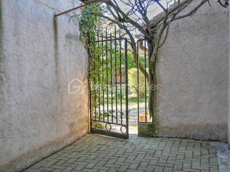 Maison traditionnelle - 142 m² - 6 pièces