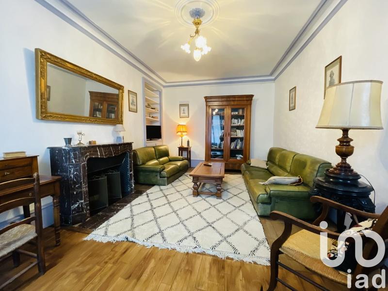 Maison - 245 m² - 11 pièces