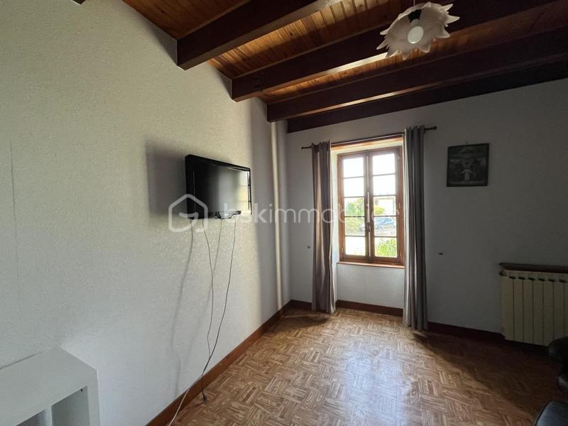 Maison en pierre - 160 m² - 9 pièces