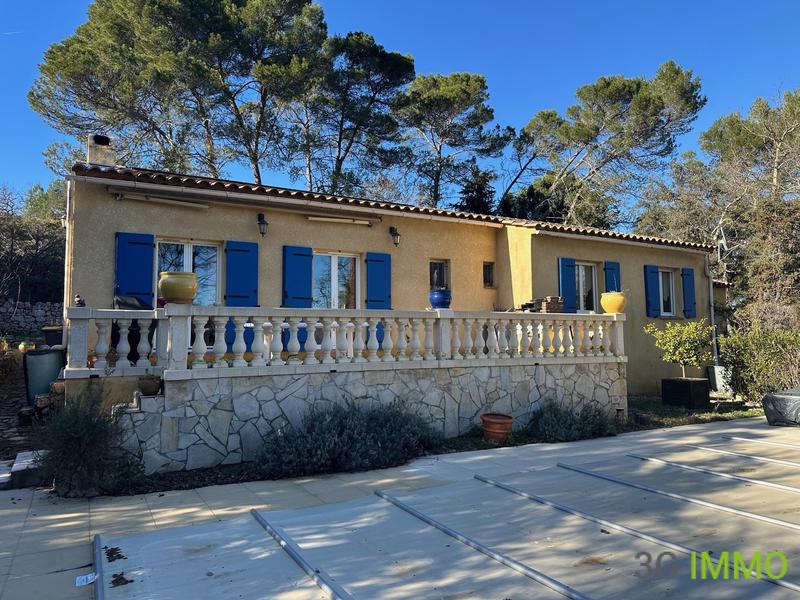 Maison - 104 m² - 6 pièces