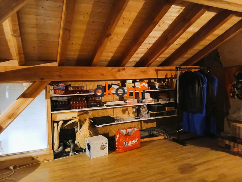 Châlet - 244 m² - 8 pièces